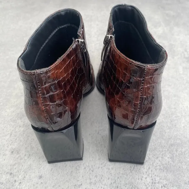 Capelli Xena - ONLINE ONLY, Size 37