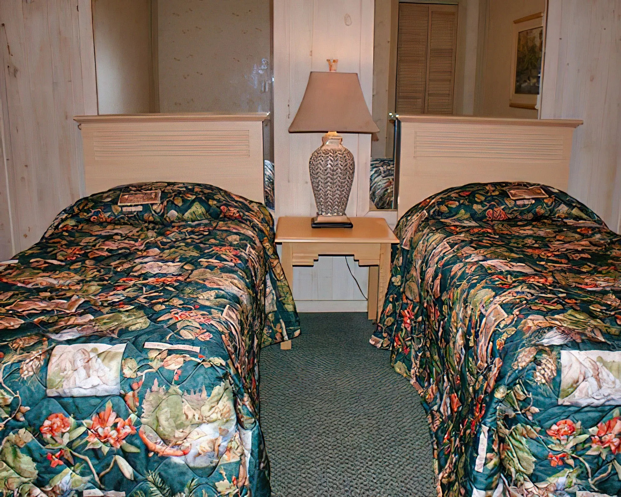Smoketree Lodge